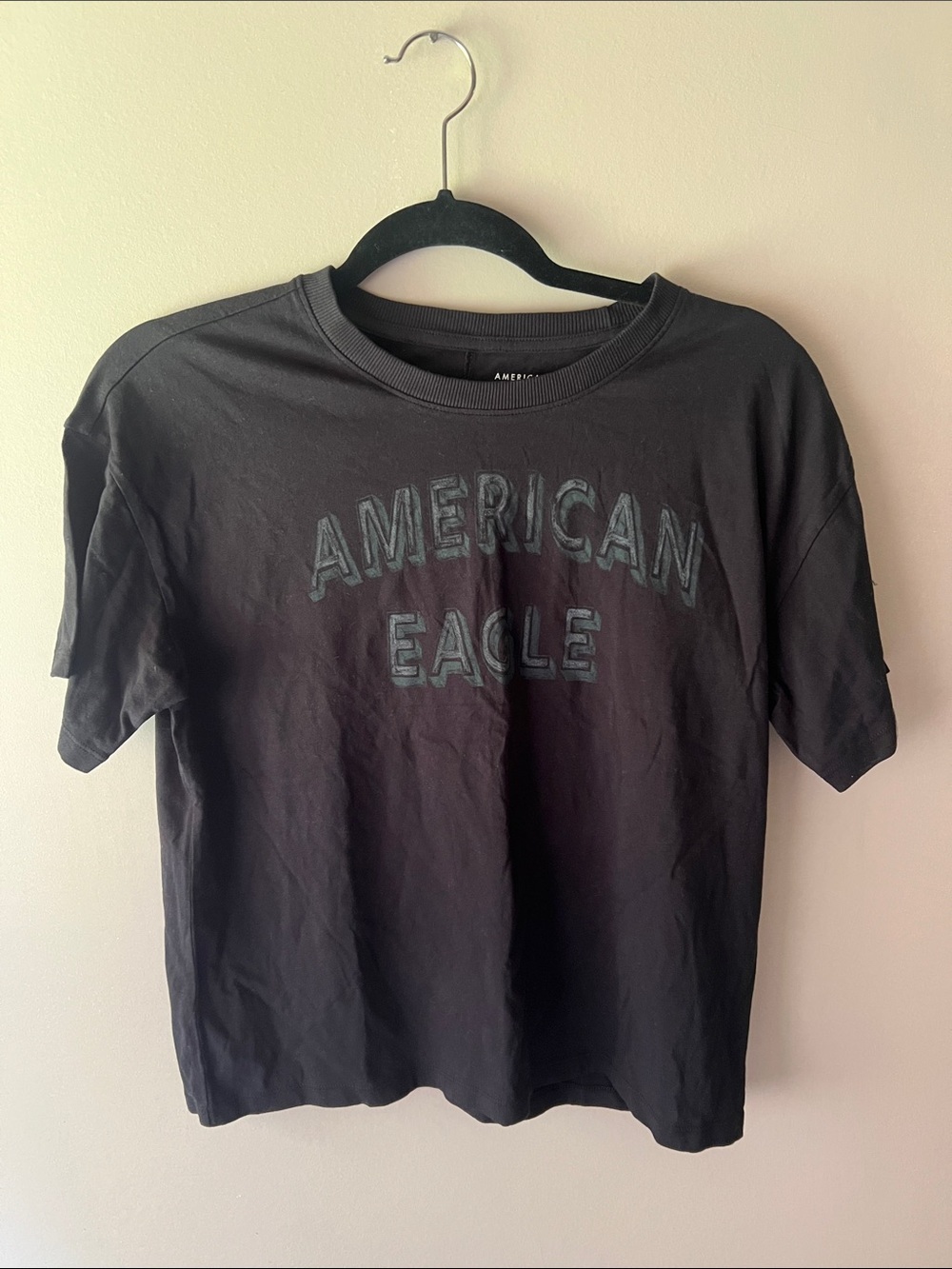 American Eagle Outfitters Black Graphic Short Sleeve Tee